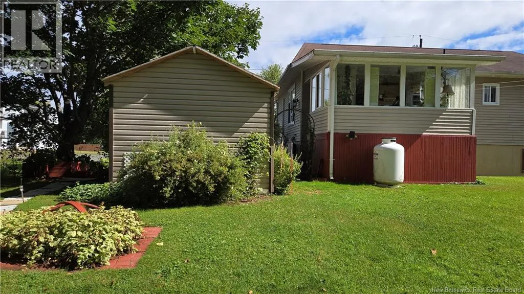 2 Chouinard Street
