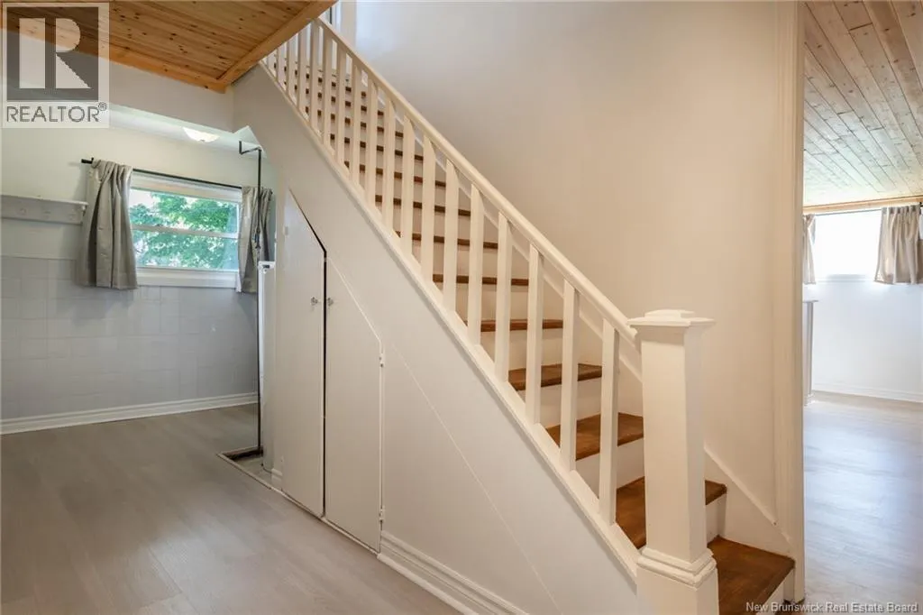 328 MacDonald Avenue