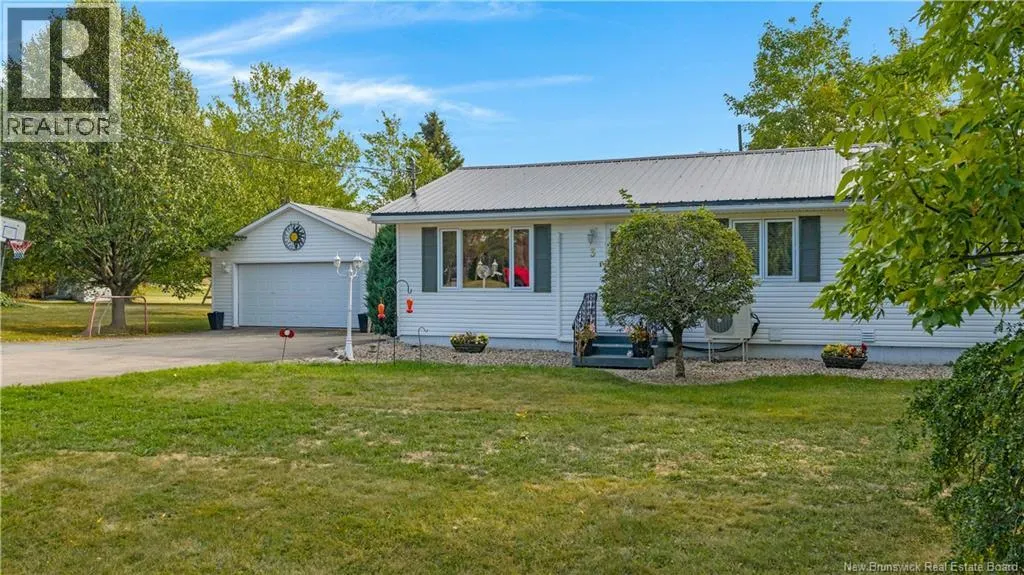 3 Meredith Drive