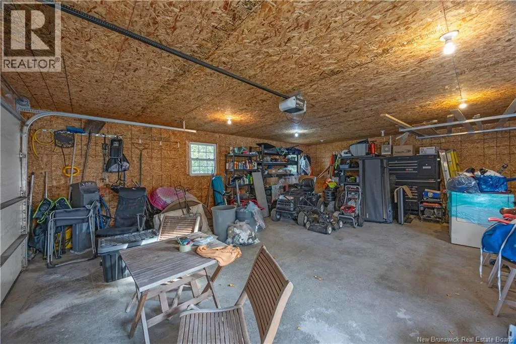 3 Meredith Drive
