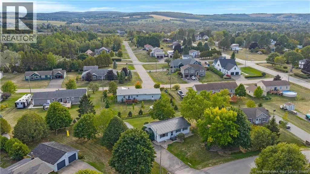 3 Meredith Drive