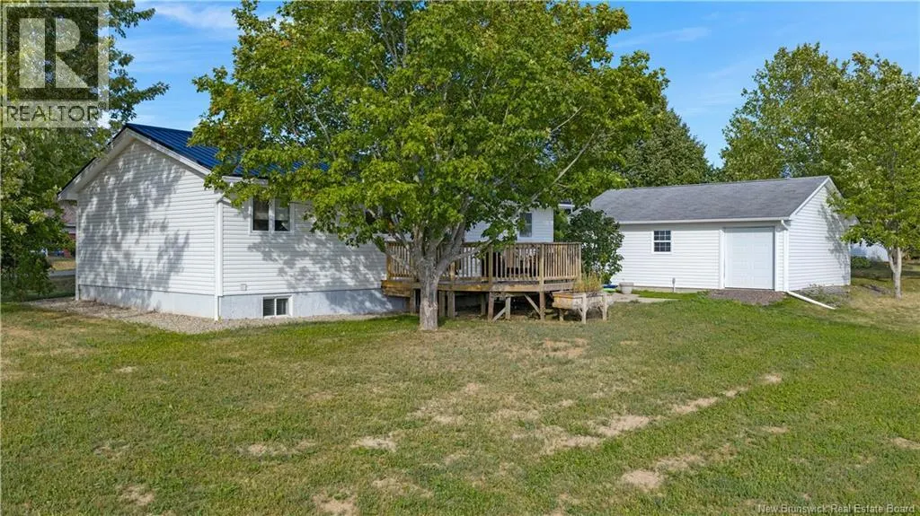 3 Meredith Drive