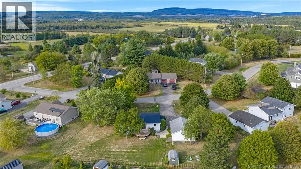 3 Meredith Drive
