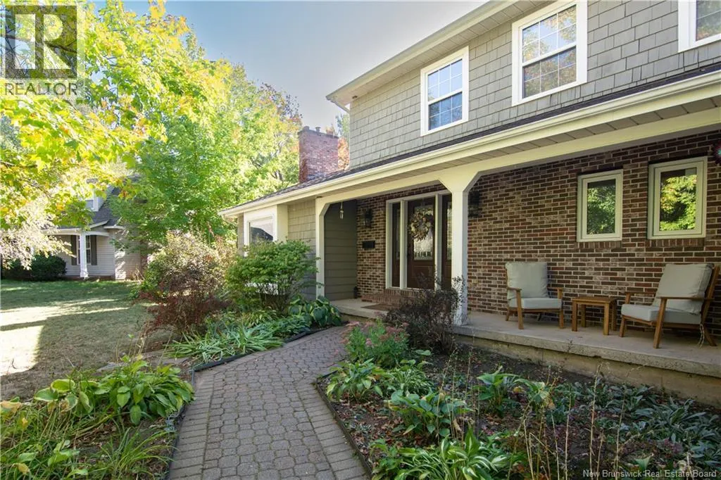 44 Birchwood Crescent