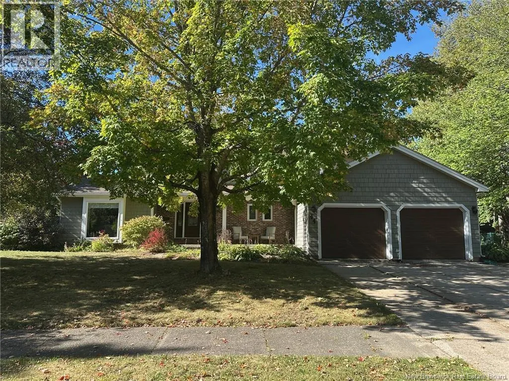 44 Birchwood Crescent