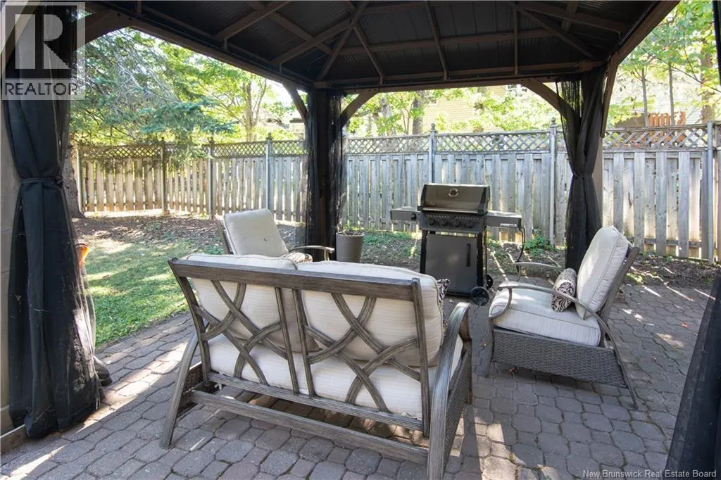 44 Birchwood Crescent
