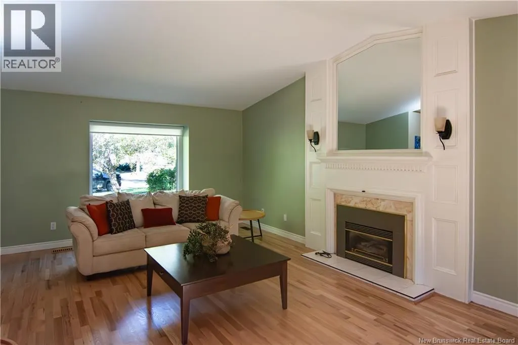 44 Birchwood Crescent