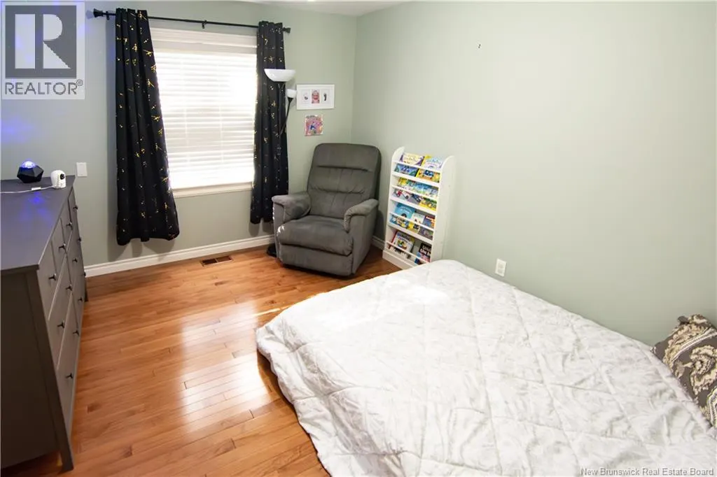 44 Birchwood Crescent
