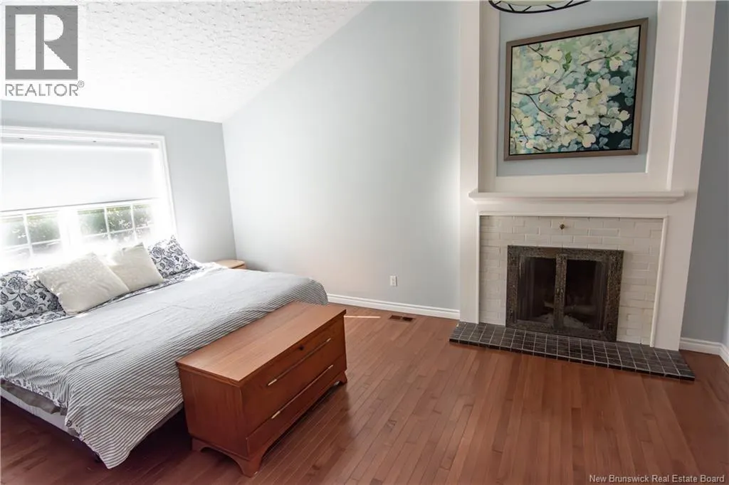 44 Birchwood Crescent