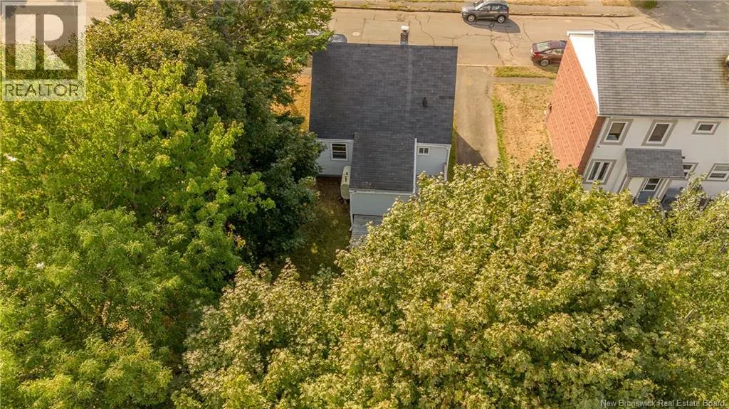 184 Lansdowne Avenue