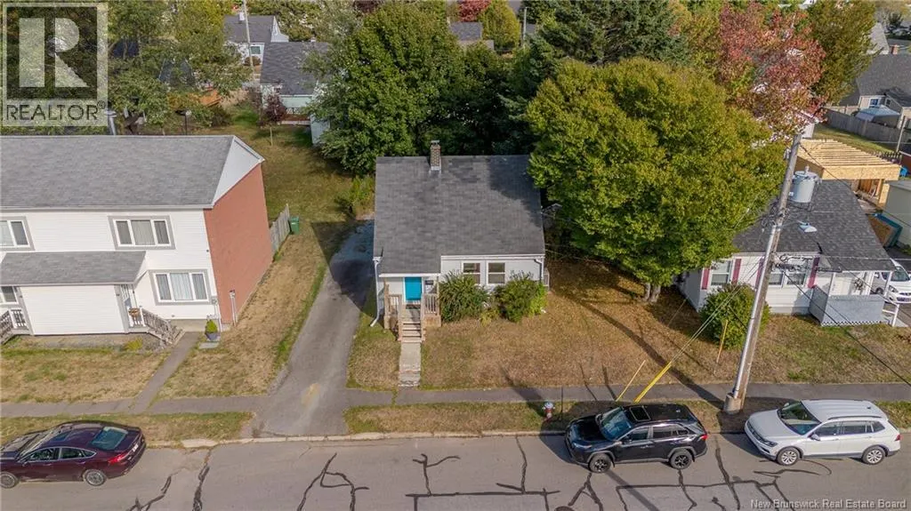 184 Lansdowne Avenue