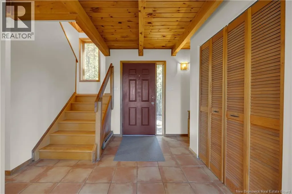7 Ellis Drive