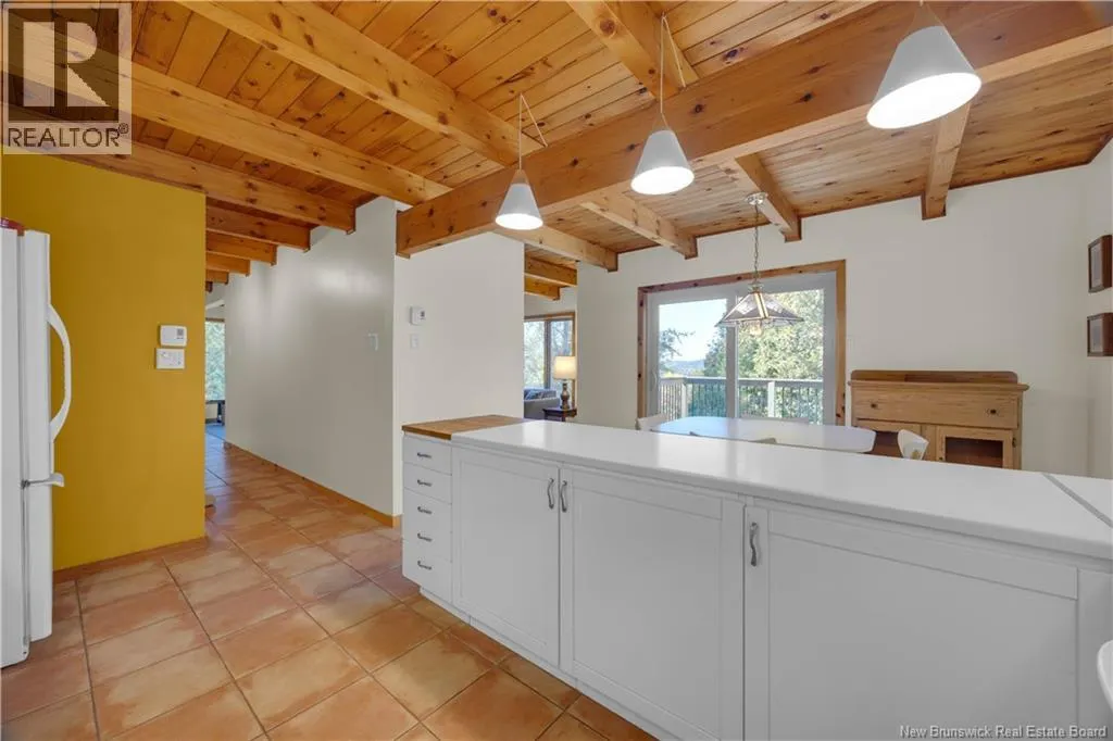 7 Ellis Drive