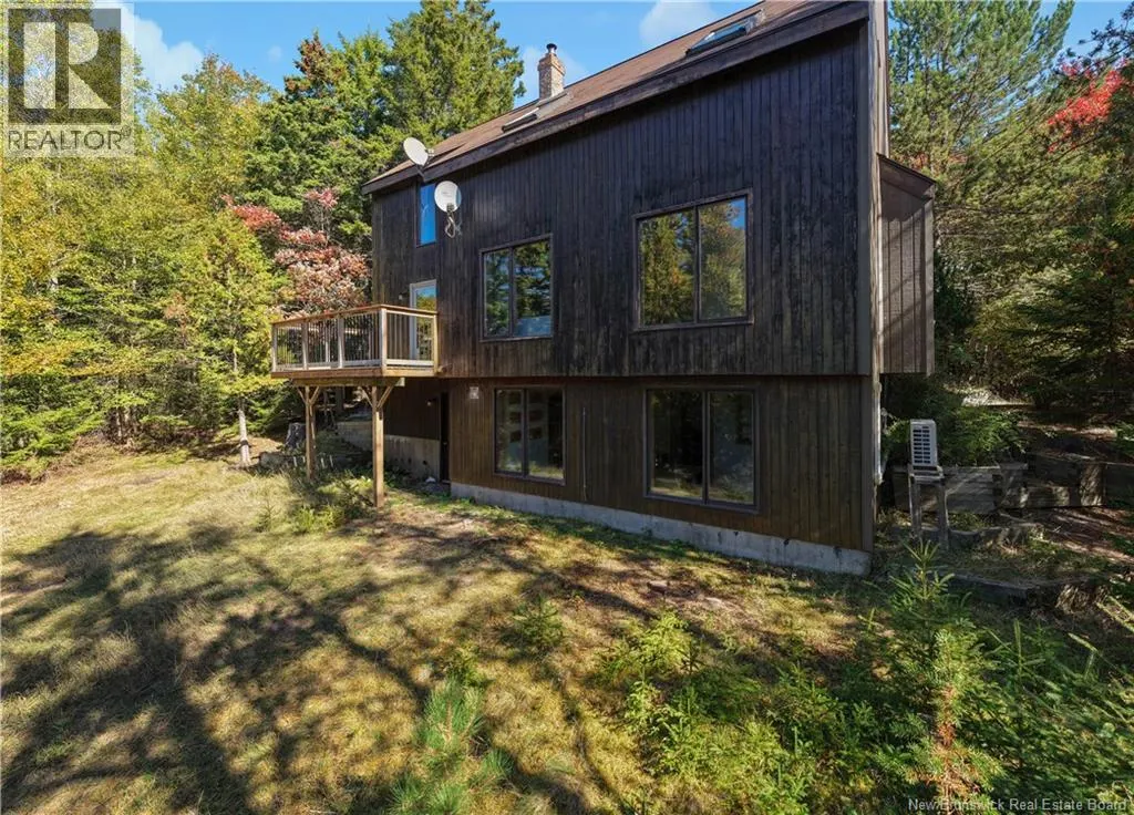 7 Ellis Drive