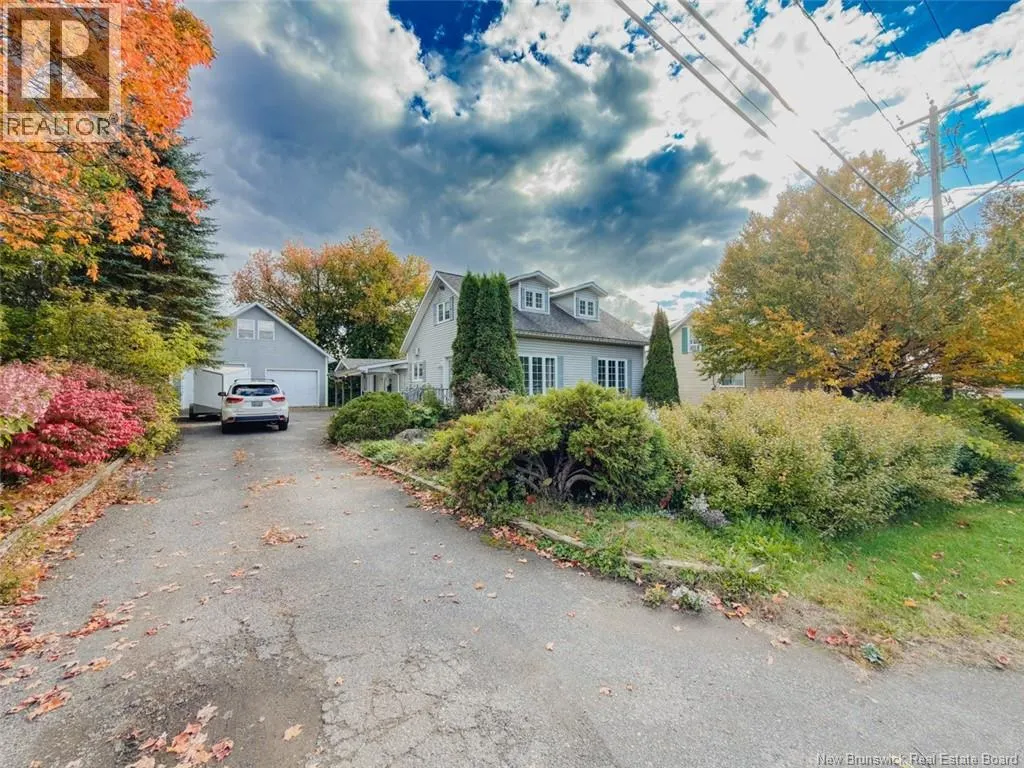 62 Hillcrest Avenue