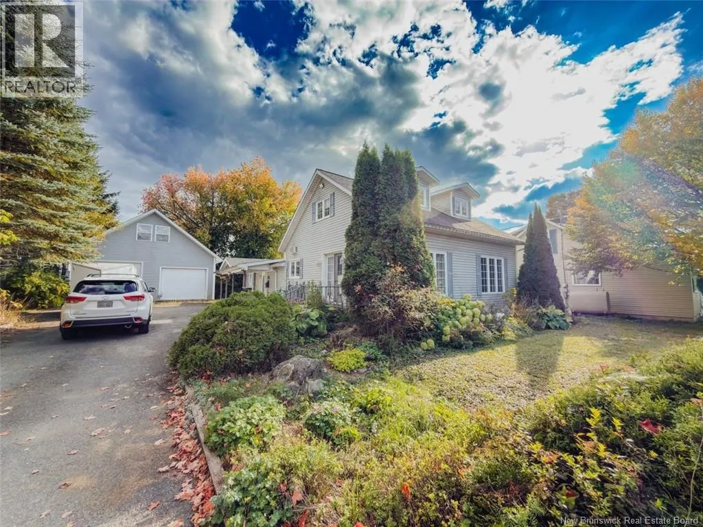 62 Hillcrest Avenue