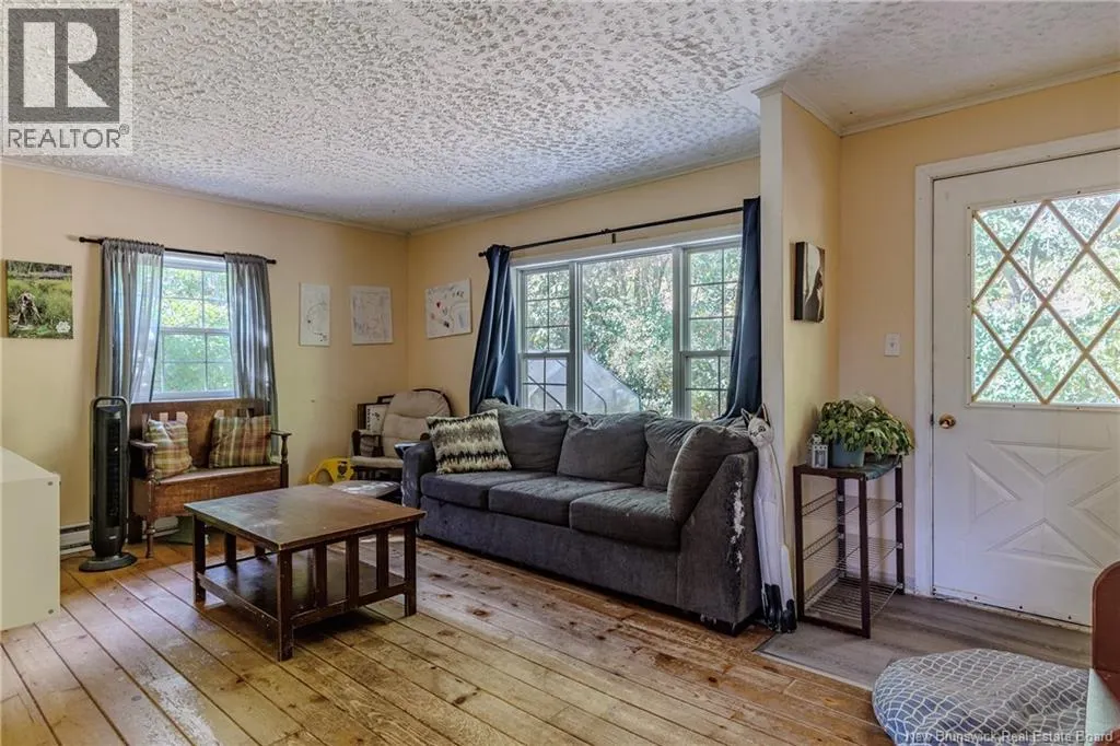53 Pickwauket Road