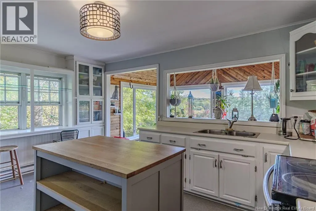 53 Pickwauket Road