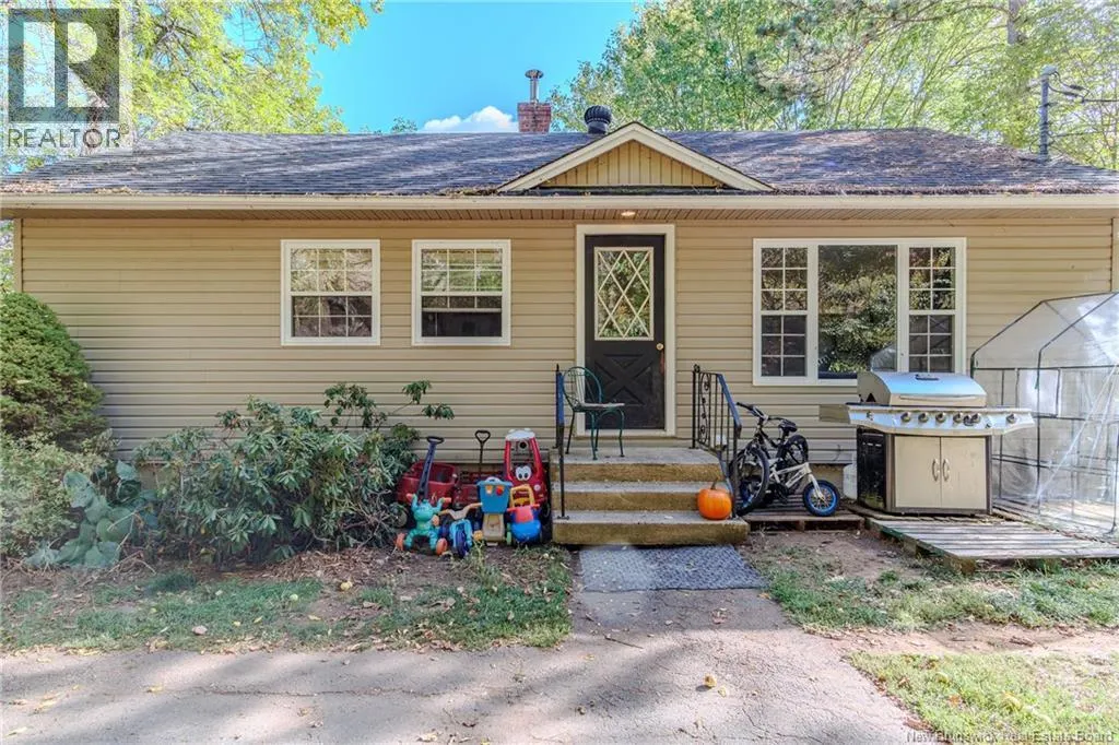 53 Pickwauket Road