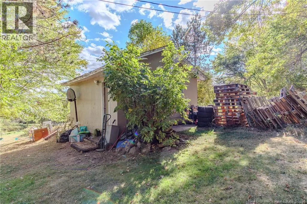 53 Pickwauket Road