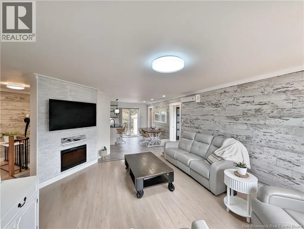 4198 Rue Robinson