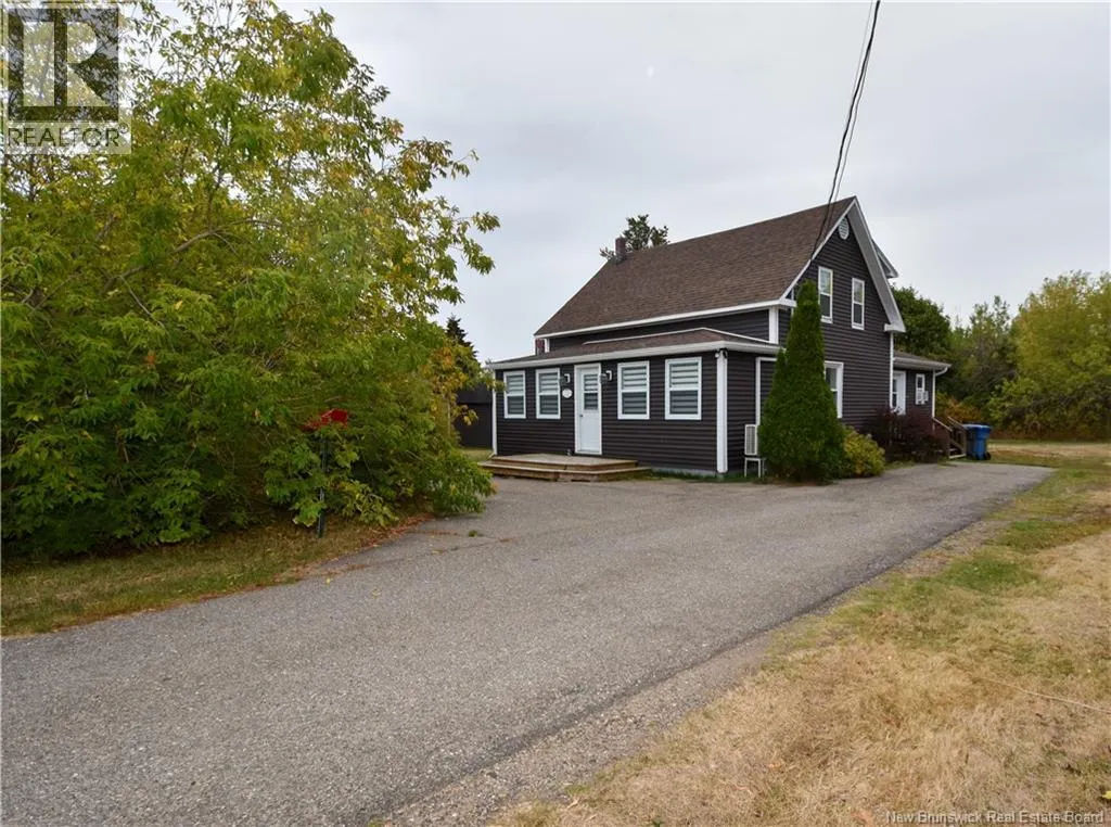 480 Pointe-à-Bouleau Street
