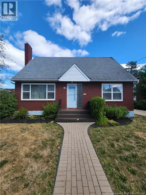 29 MacBeath Avenue