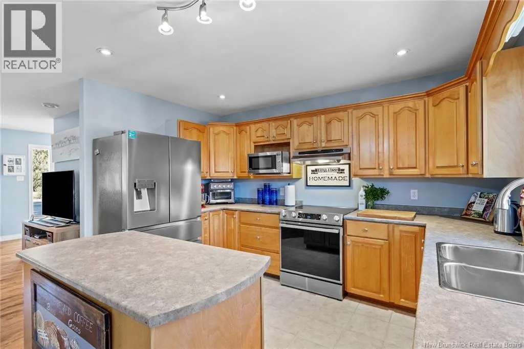 20 Sunview Lane West