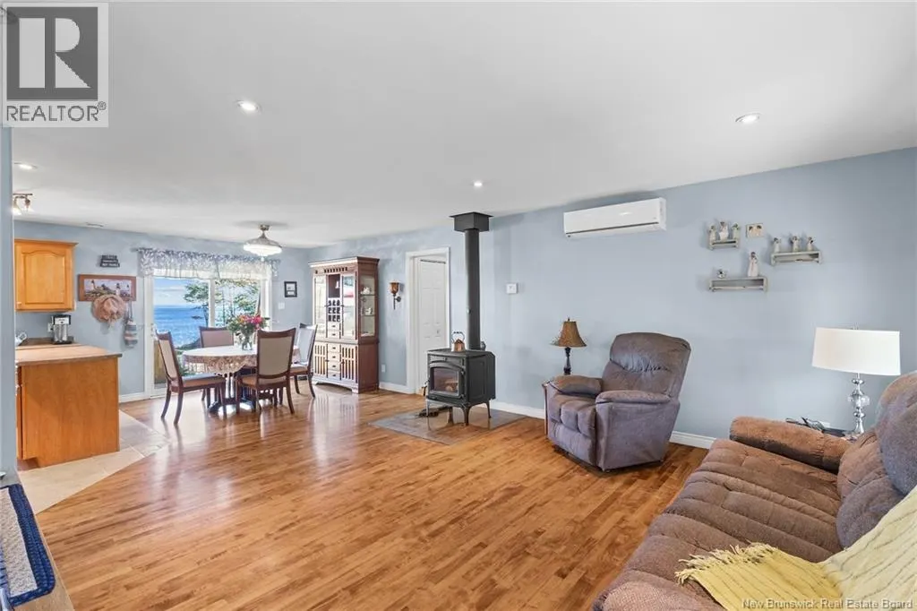 20 Sunview Lane West