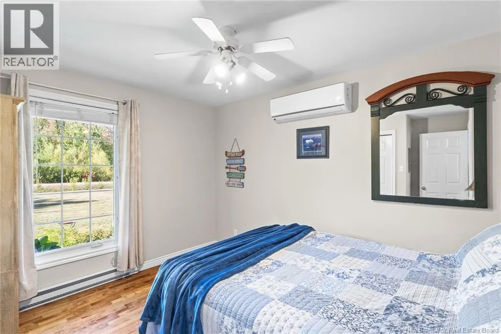 20 Sunview Lane West
