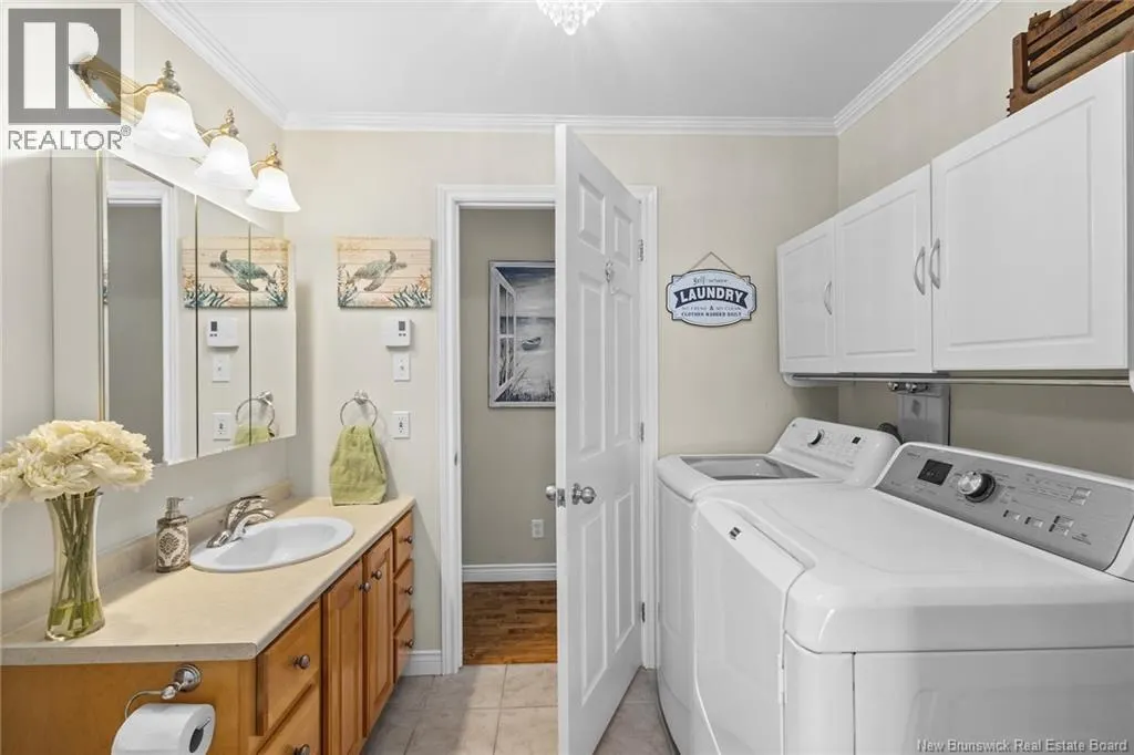20 Sunview Lane West
