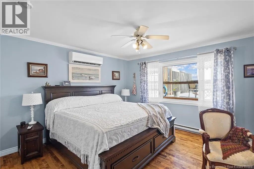 20 Sunview Lane West