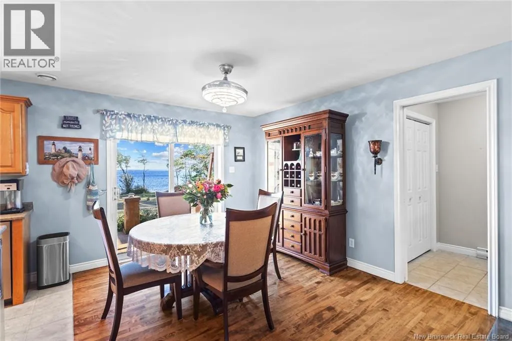 20 Sunview Lane West