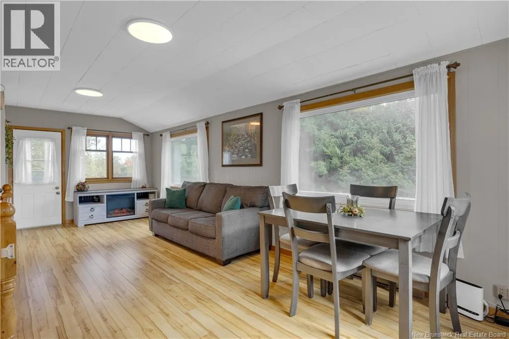 1 Clifton Wharf Road
