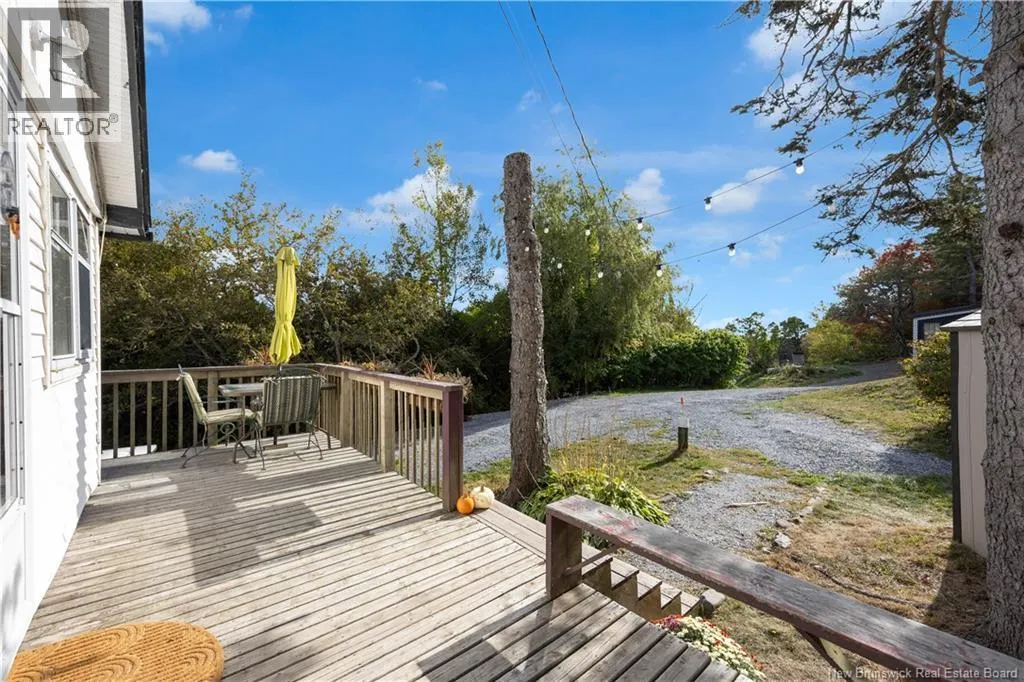 1 Clifton Wharf Road