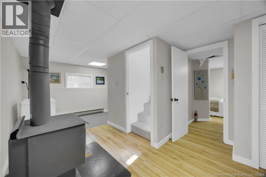 1 Clifton Wharf Road