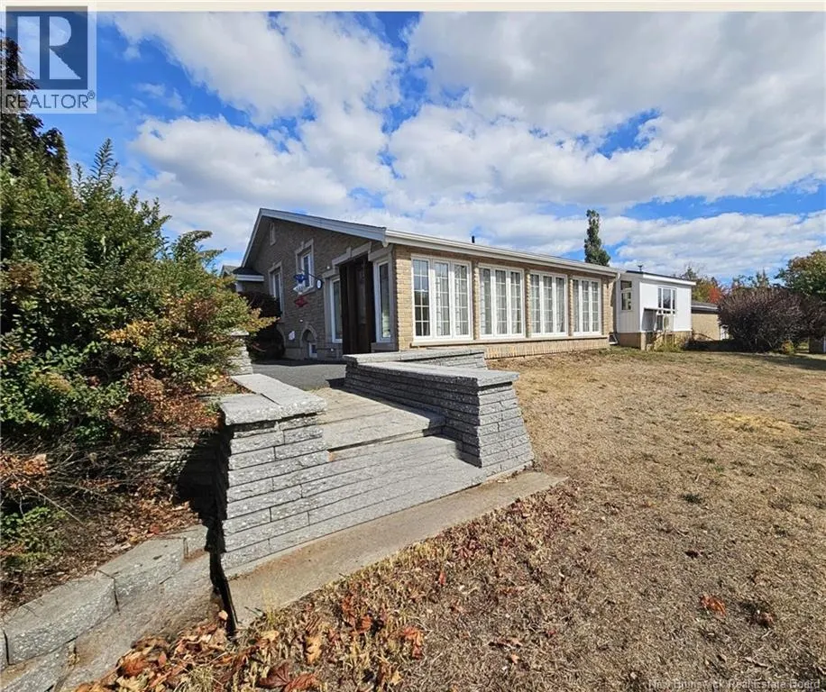 4072 Rue Principale