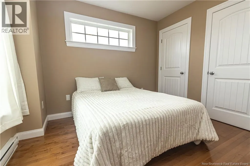 25 Augusta Close