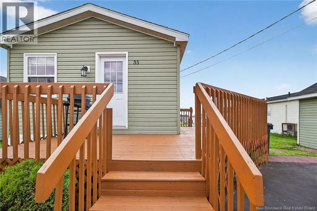 35 Pollett Lane