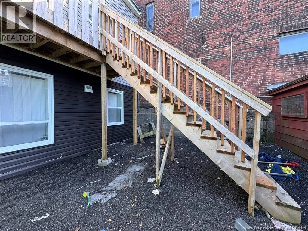 196 King Street East