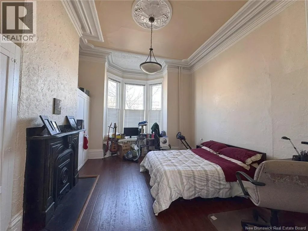 196 King Street East