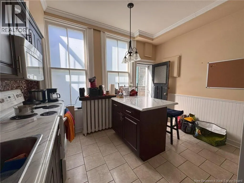 196 King Street East