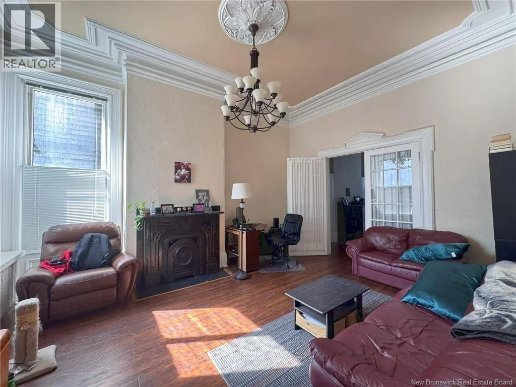 196 King Street East