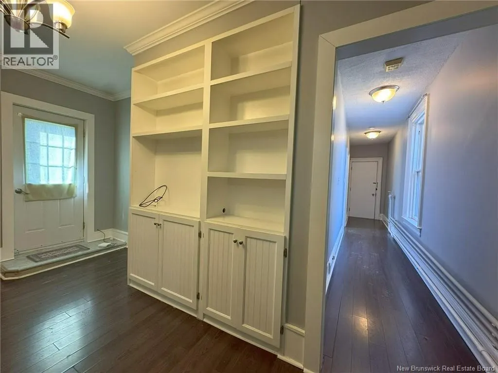 196 King Street East