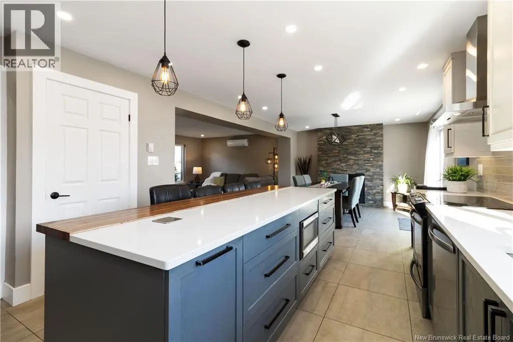 33 Camrose Crescent