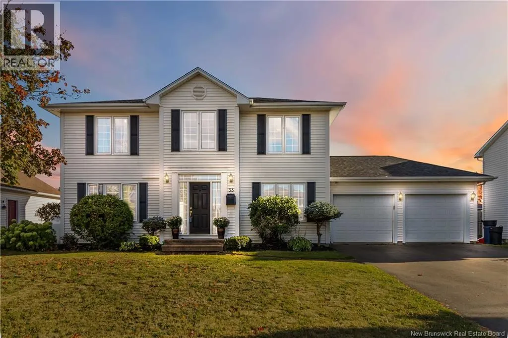 33 Camrose Crescent