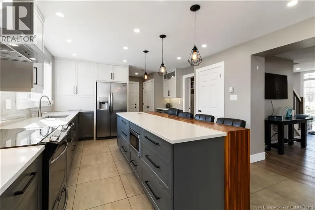 33 Camrose Crescent