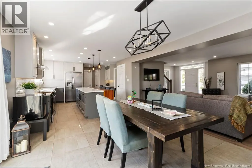 33 Camrose Crescent