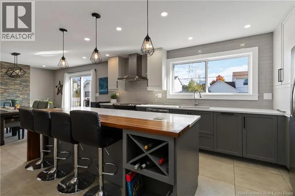 33 Camrose Crescent