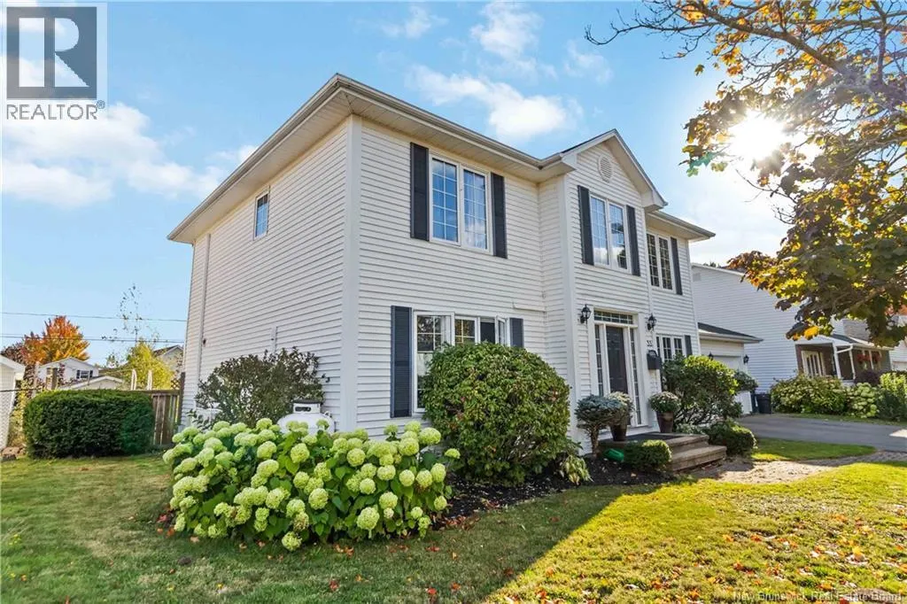 33 Camrose Crescent
